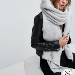 ALDO Shawl/Scarf